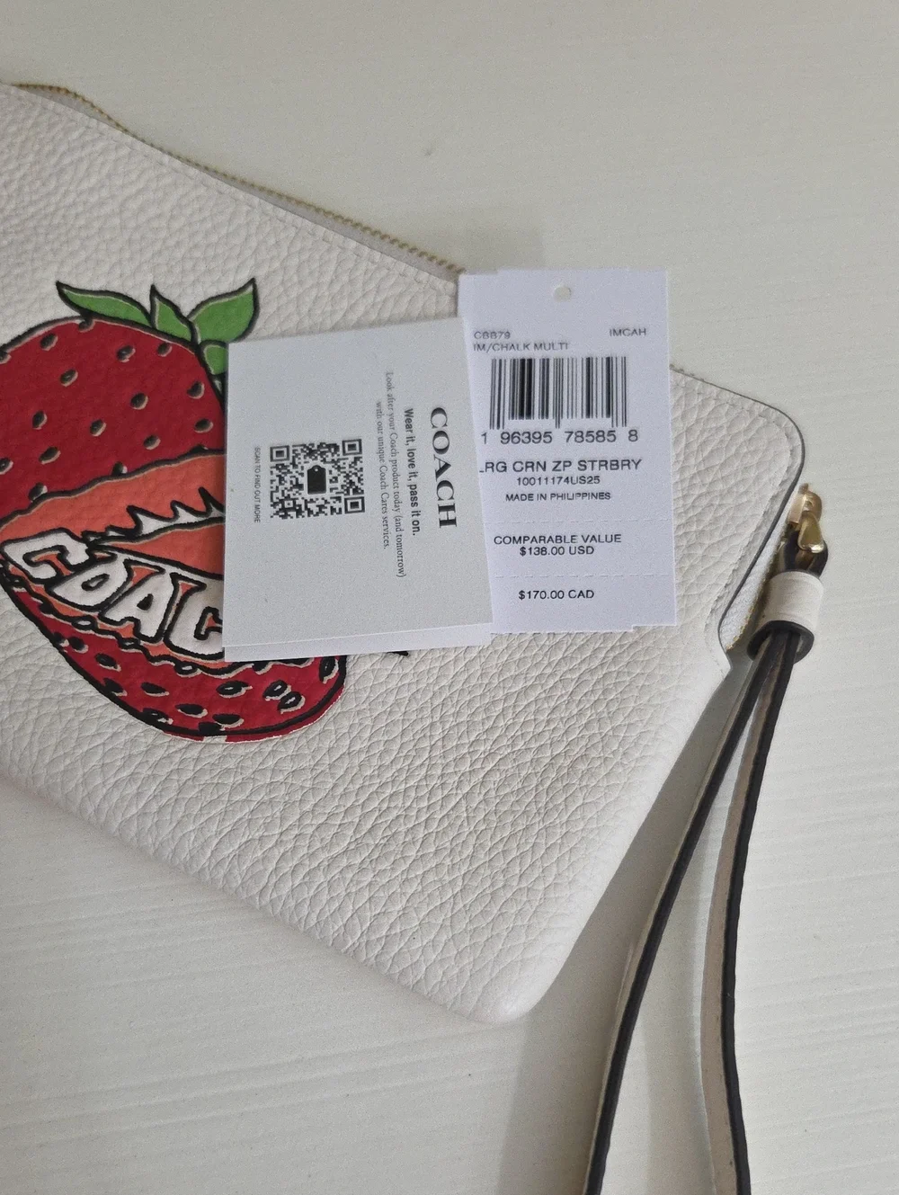 NEW Coach White Leather Strawberry Wristlet